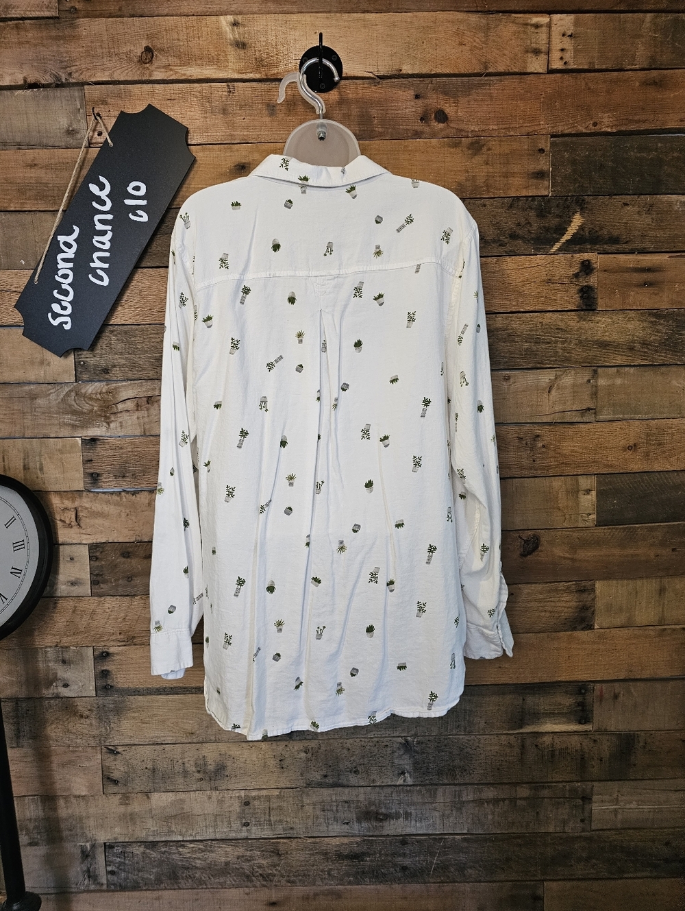Old Navy Women's white Plant Life long sleeve button-down shirt size XL - Picture 11 of 14